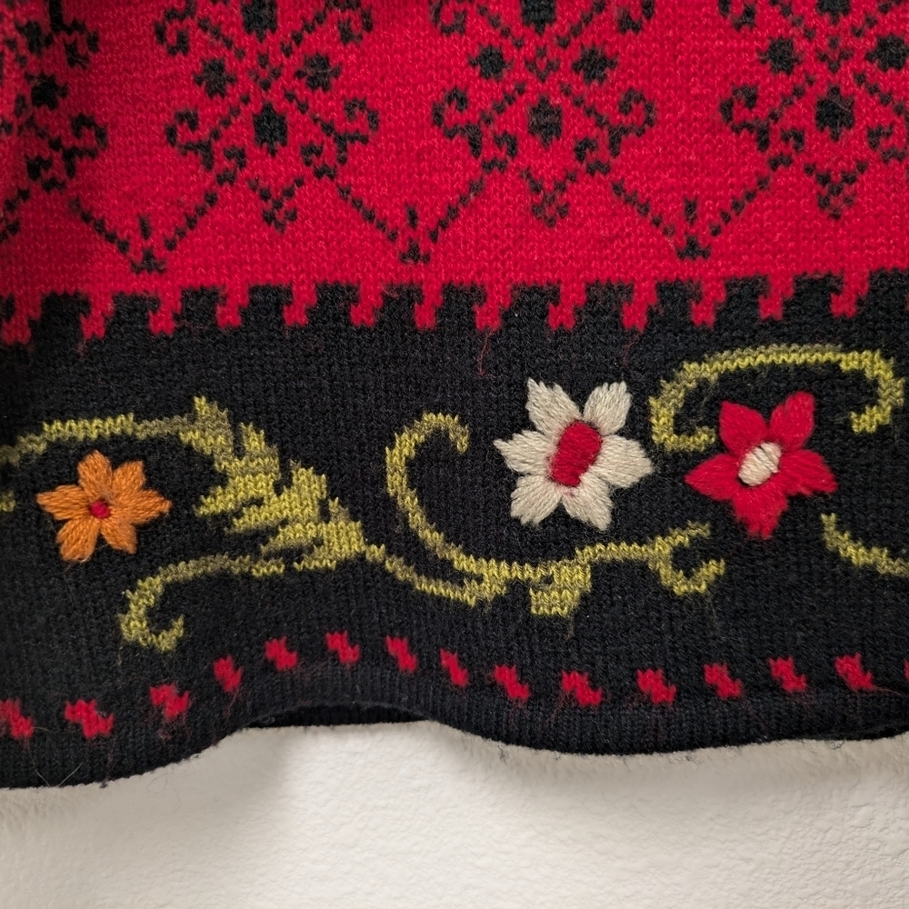 Y2K JM Collection Red & Black Knit Floral Sweater Cardigan sz L Holiday - Picture 3 of 10
